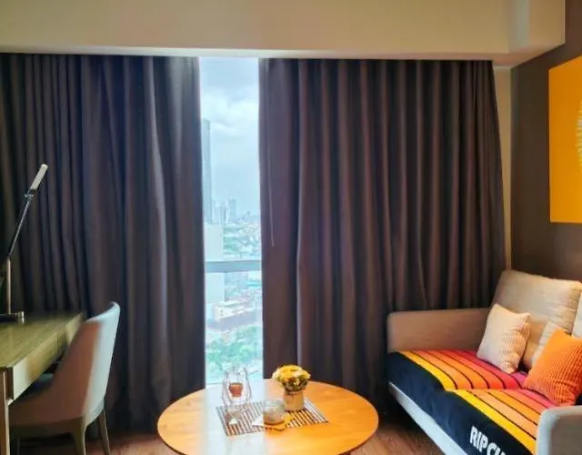 Hotel Lerfostaycation At Novotel At Acqua Manila