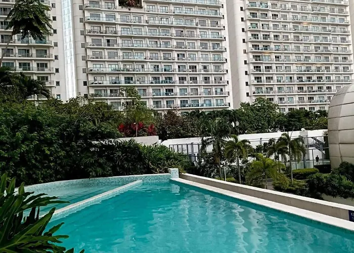 Lerfostaycation At Novotel At Acqua Manila